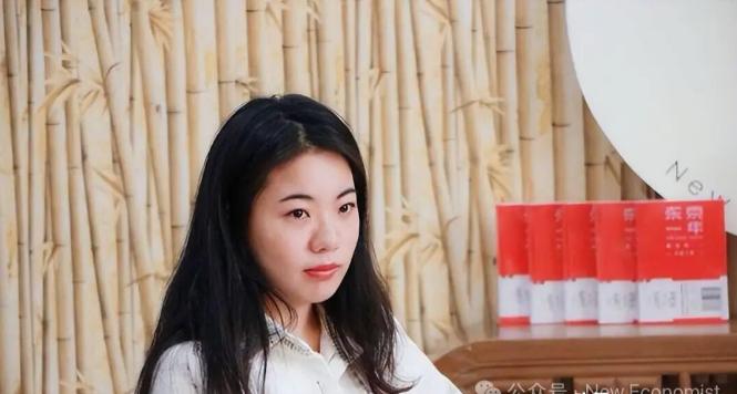中国人民大学终于撤销了蒋方舟的学位。 为什么？

因为实在是藏不住了。前期肖鹰举