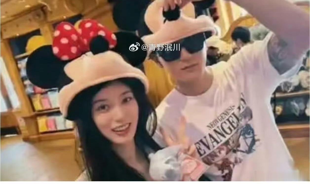 黄子韬徐艺洋没有官宣过孩子的存在曝黄子韬徐艺洋孩子一岁了  真的假的，别乱说话 