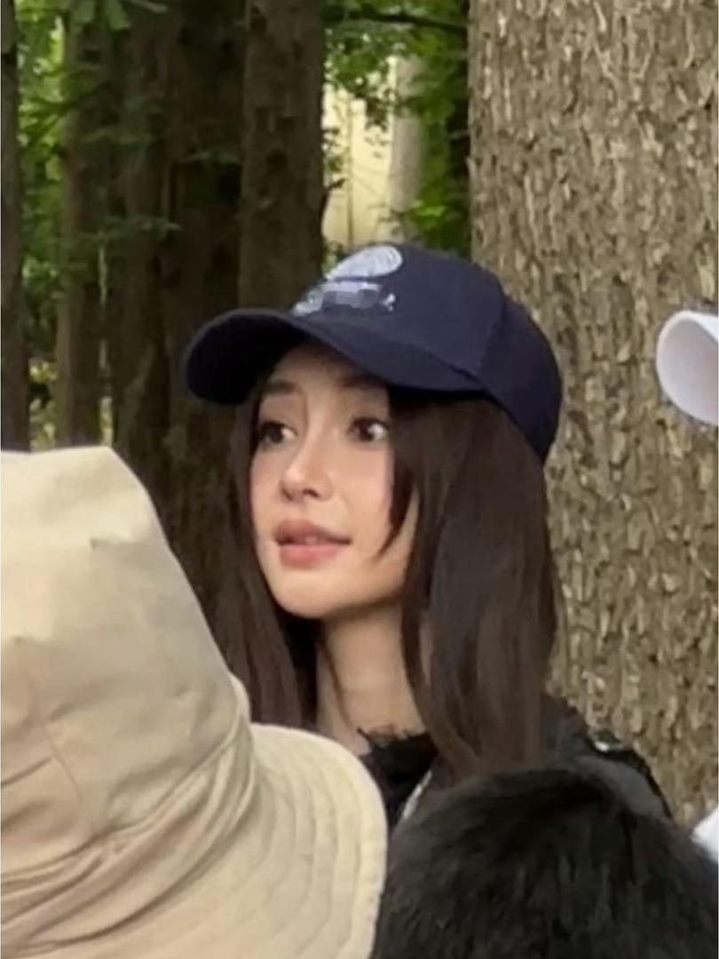 是一个很好的妈妈👍但是看起来还是满满的少女感！一样的青春少女的模样！Angel