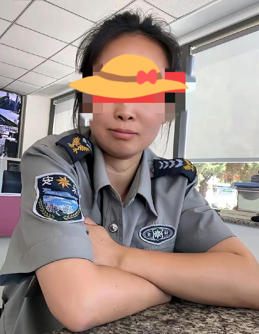 大爷发贴求求助，今年63的他暗恋上了小区里的一个45岁的女保安，大爷说自己条件优