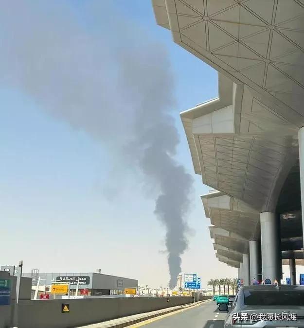 美国国务院发言人皮戈特21日在社交媒体发文说，美国务院已下令美驻沙特阿拉伯的“非