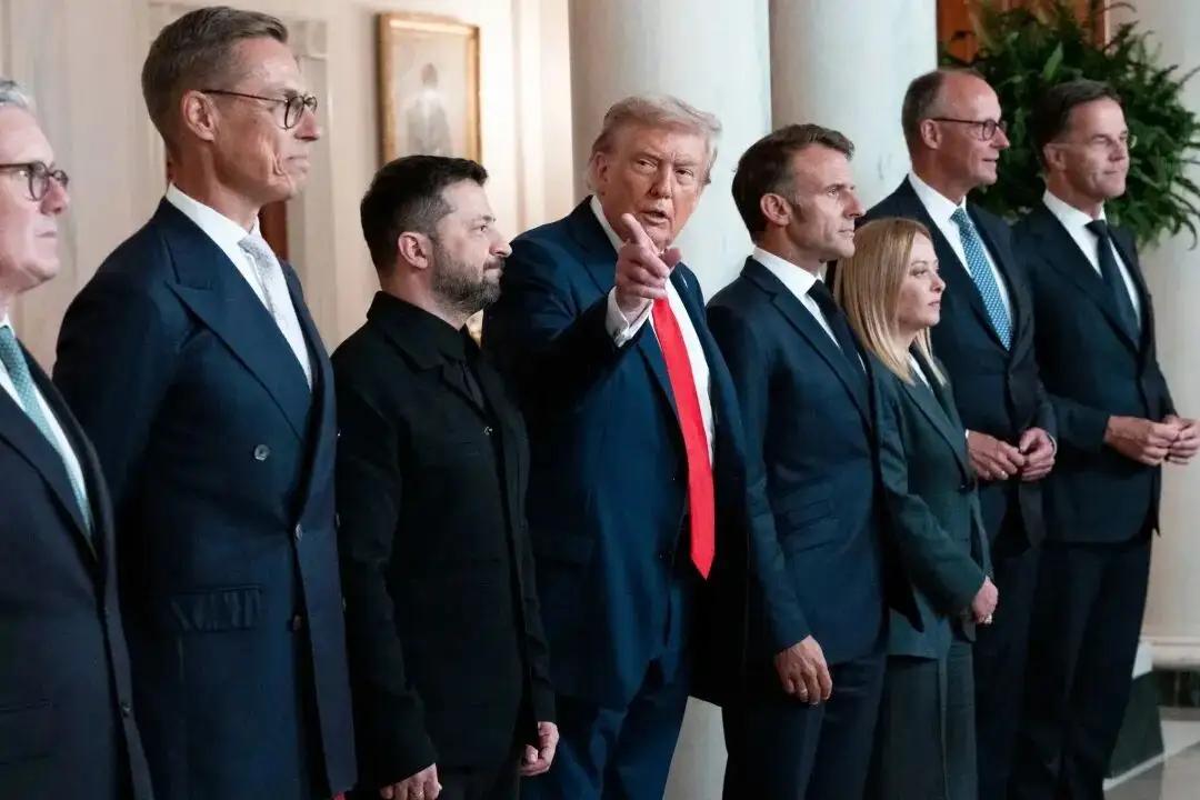 高市早苗把日本底层的军国主义全唤醒了，火苗点起来只能越烧越旺，不可能扑灭。日本人