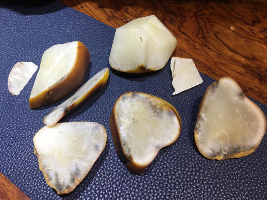 一刀...哭晕过去