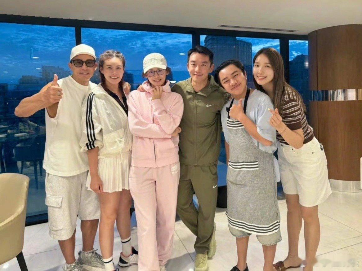 刘畊宏连发了5条感谢语音  郑恺给刘畊宏打call先长叹一口气 太厉害了郑恺 为