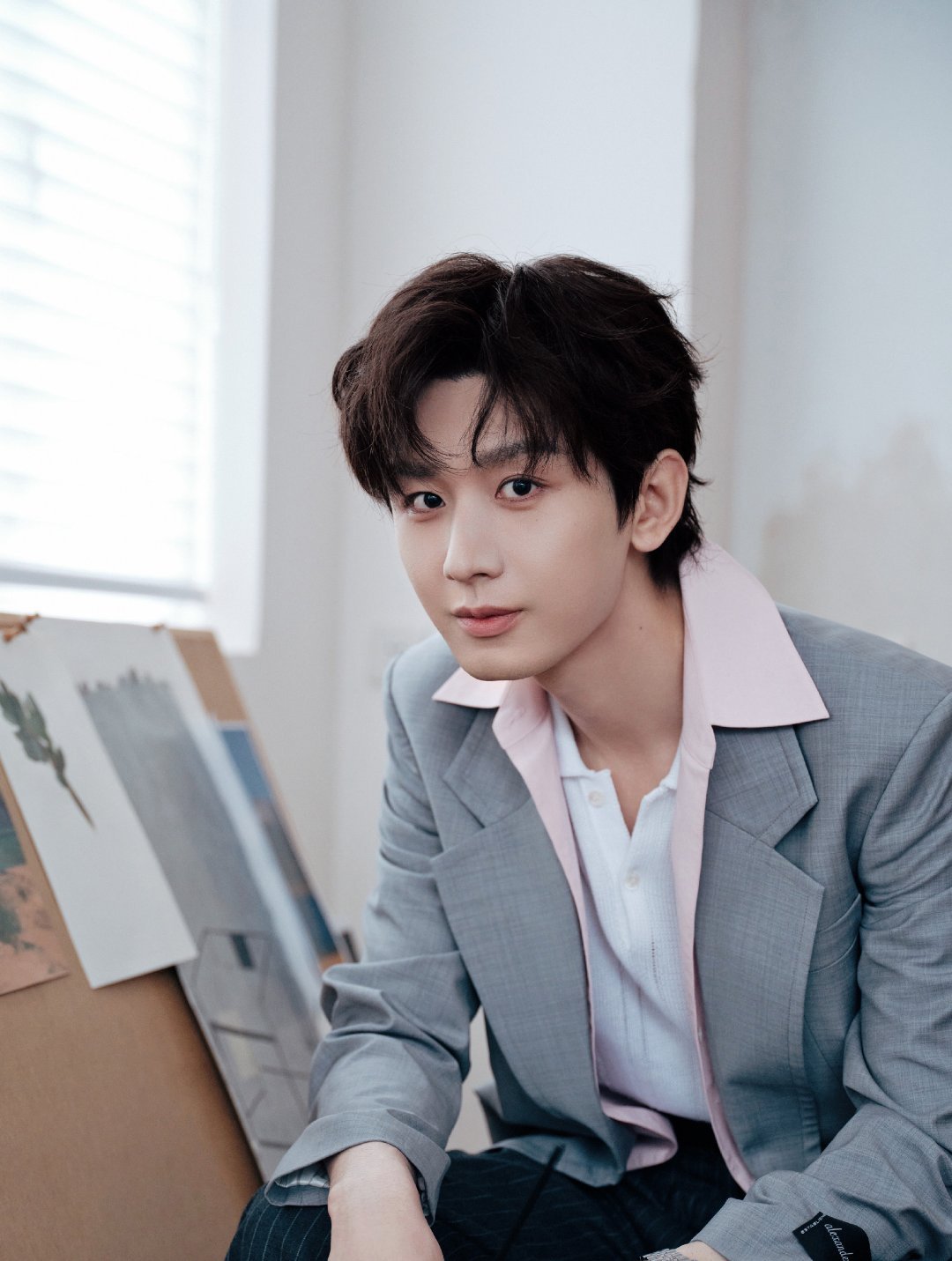 成毅为什么不离开欢瑞？是不是怕离开了没剧拍,虽然现在也没有 