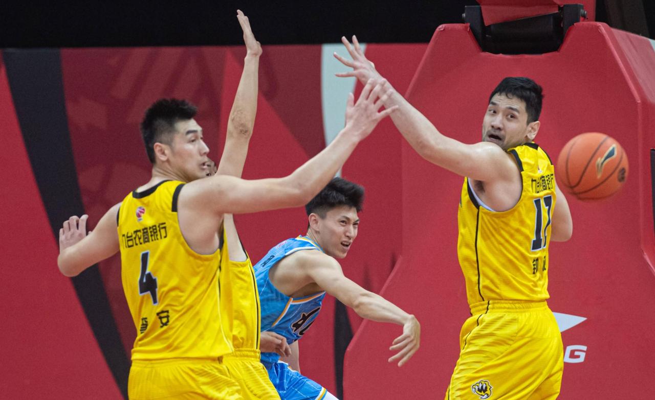 山东队将斩获新一轮的七连胜？做梦！吉林队拒绝再度迎来两连败！客场作战又如何？旅途