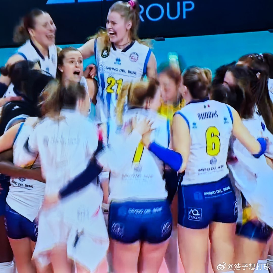 卧槽，最后几分太吓人了，还好还好～恭喜斯坎迪奇金局淘汰费内巴赫切