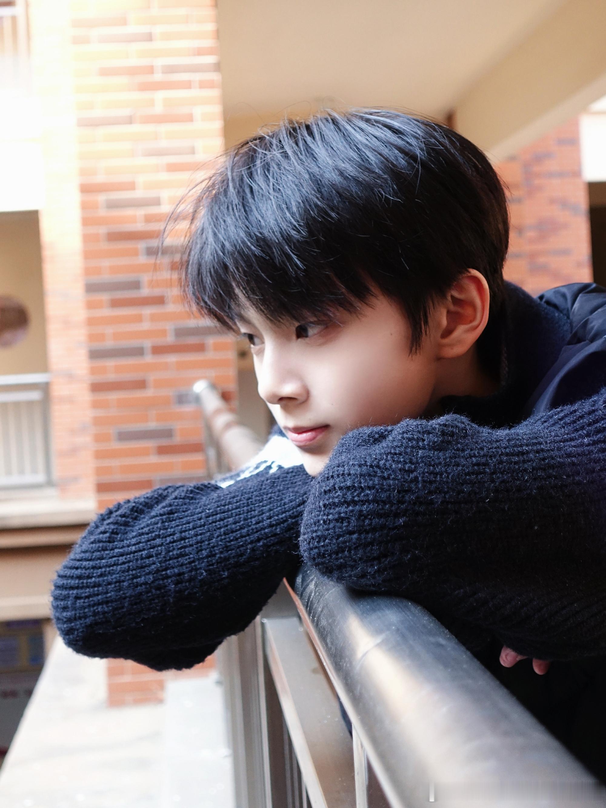 陈思罕  🎸陈思罕陈颂 你是世界送给我的第二个太阳。