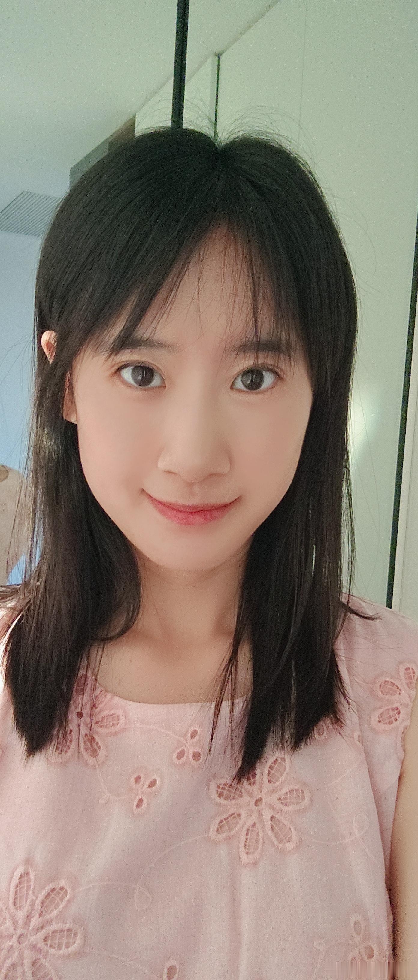 再尝试一下粉裙子吧 