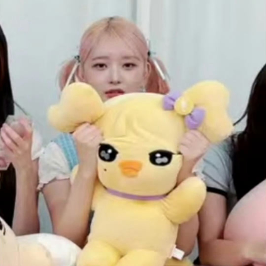 周一对我就像闹莉她妈对她一样 