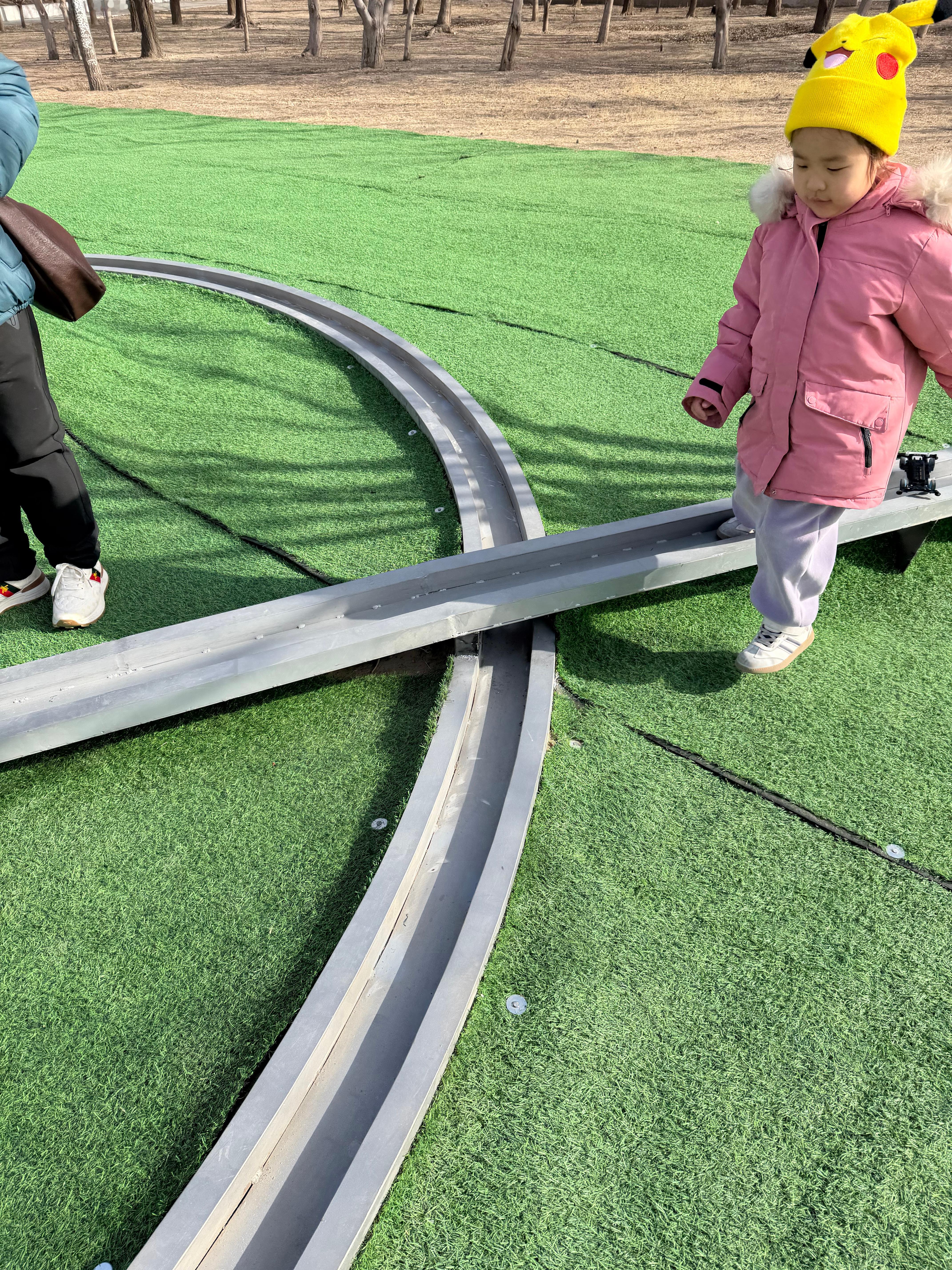 看很多网友种草北京温榆河公园的这个四驱车赛道，今天终于来了实地打卡看一看，稍微有