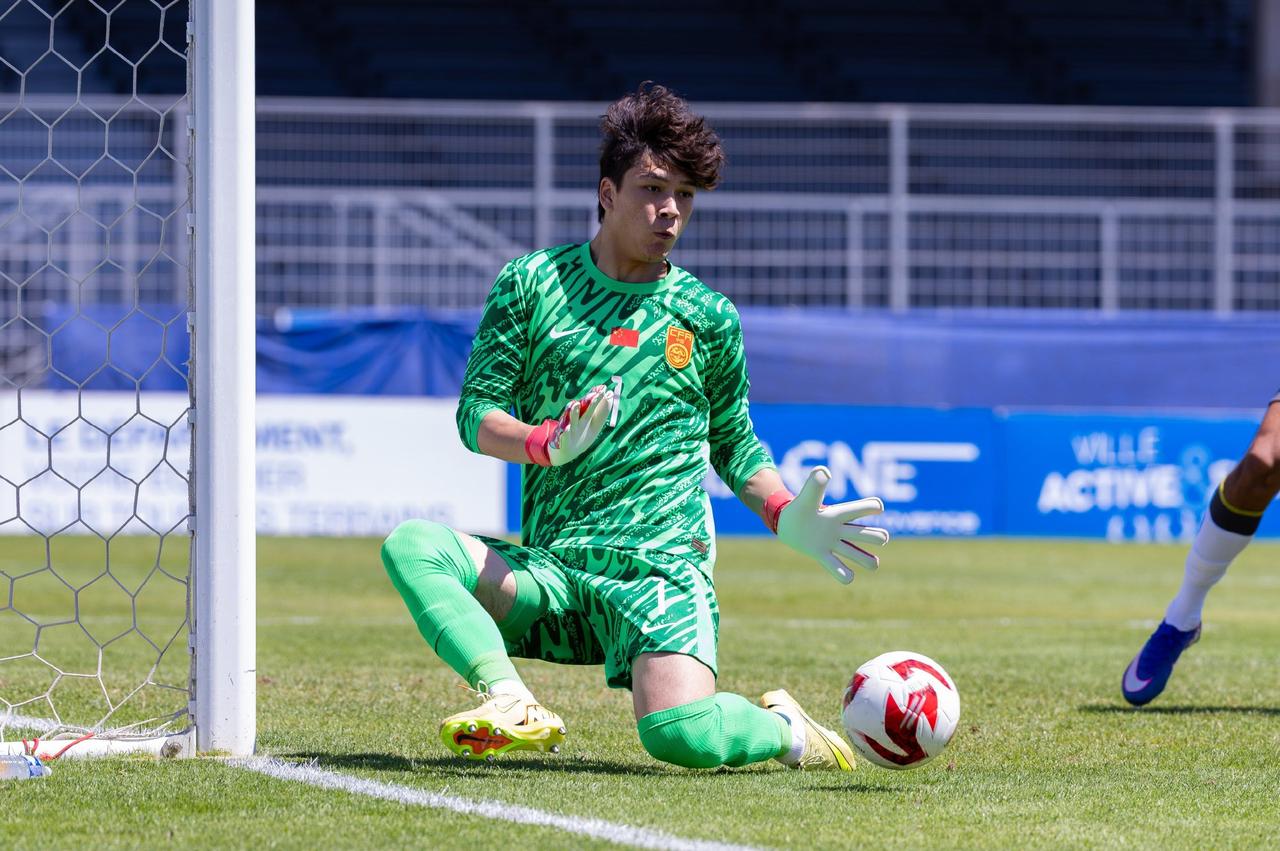 36秒闪击+扑点救主！U19国足1比0干翻哥伦比亚，这个门将神了
北京时间6月5