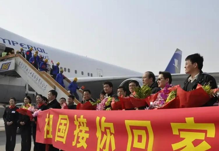 此次中东撤侨，中国要求台湾同胞出示台胞证才能协助撤离，岛内部分人表示不满，但他们