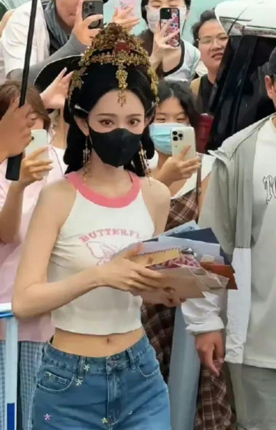 路透和私下提前卖CP上一对是敖鹿[笑cry] ​​​