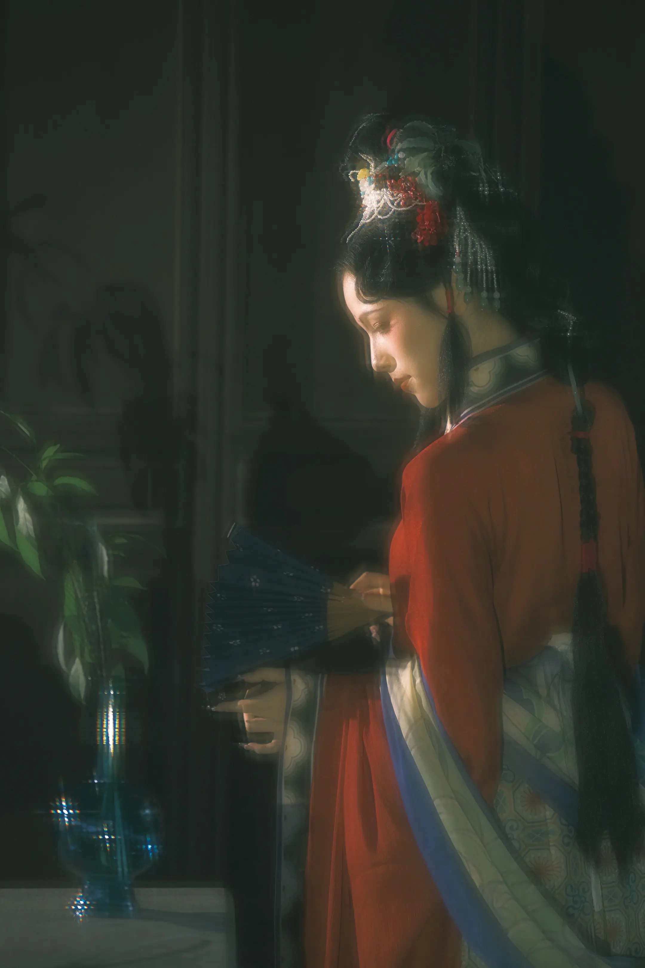 “那妖常扮做美丽女子”