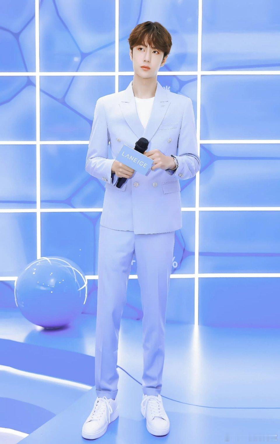 晶莹剔透美人儿[爱慕] ​​​