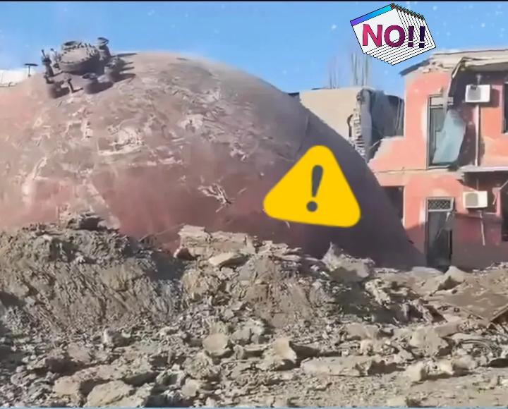 真的太幸运了！吓出冷汗！
包钢附近大爷遛弯归来，院子里砸下巨型铁疙瘩，比人还高！