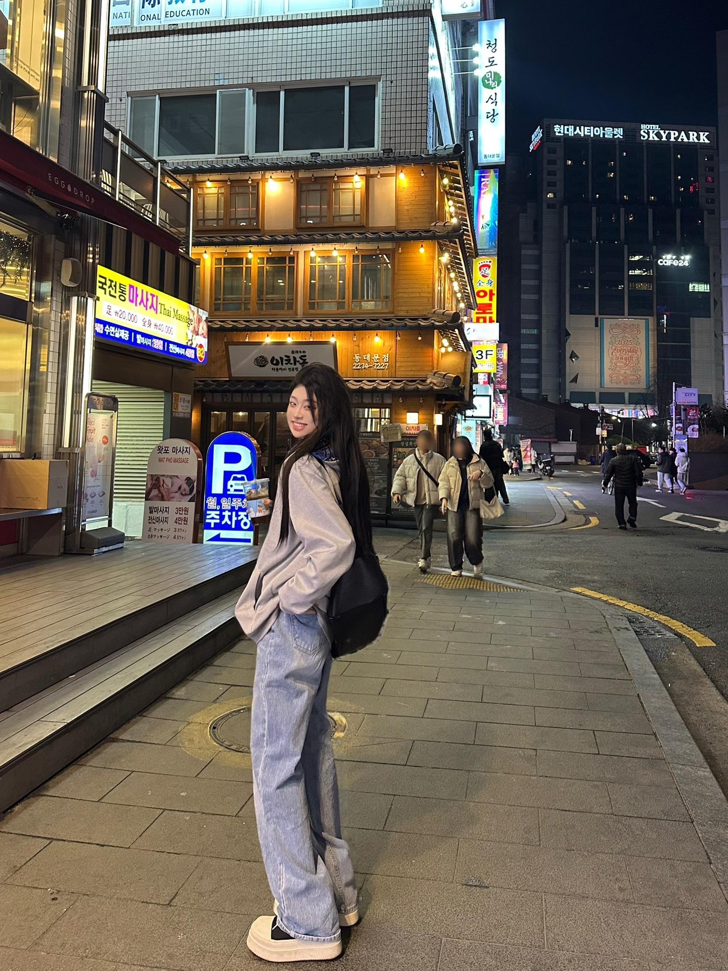 如果你退后一步那我将迈出一百零一步.