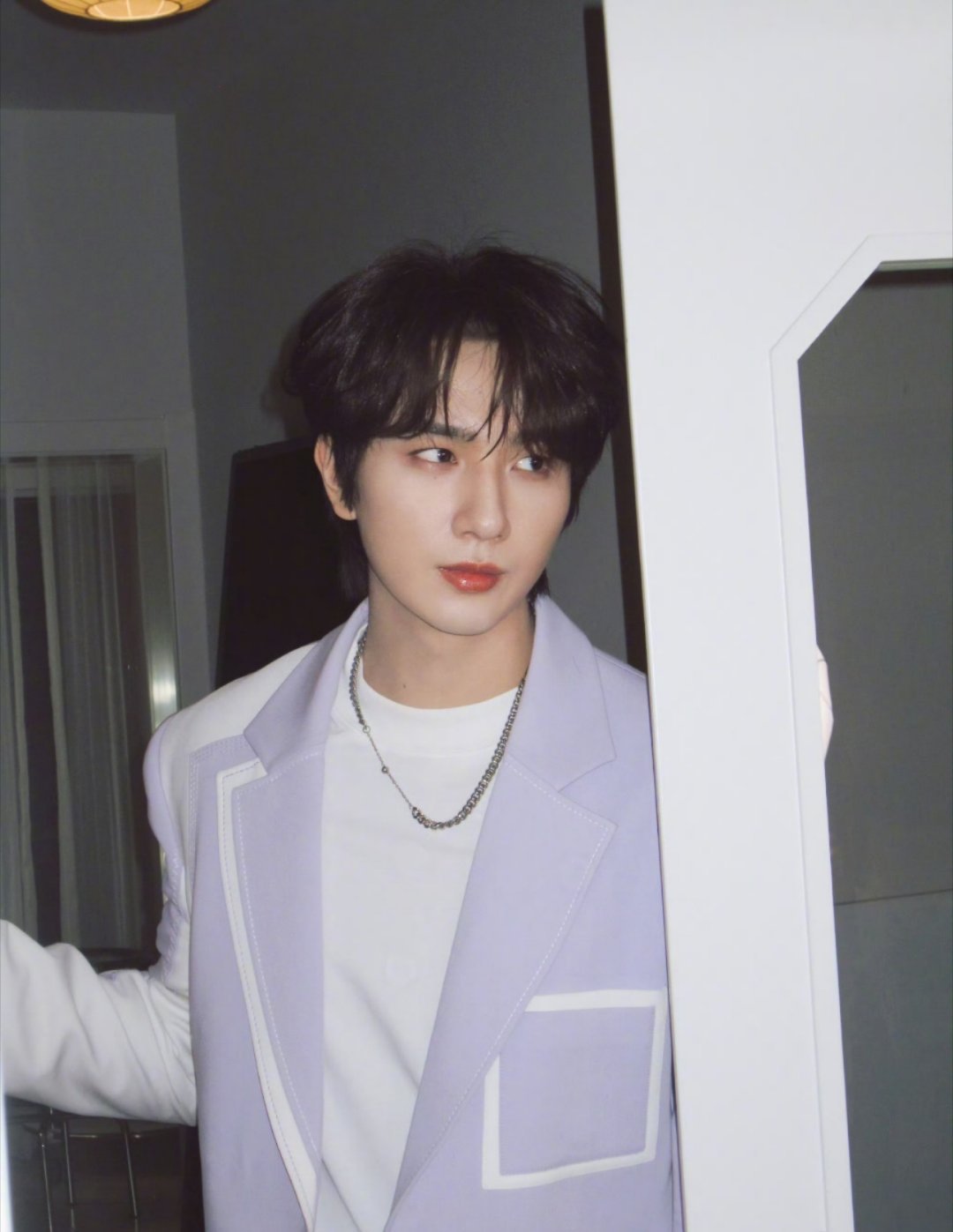 李宏毅又变帅了，这身有爱豆风那味了