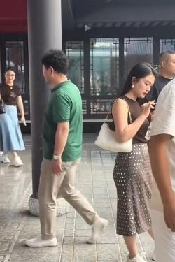 九哥杨姣池浩东张狄一行人走进赤脉，了解感受赤脉中式庭院。