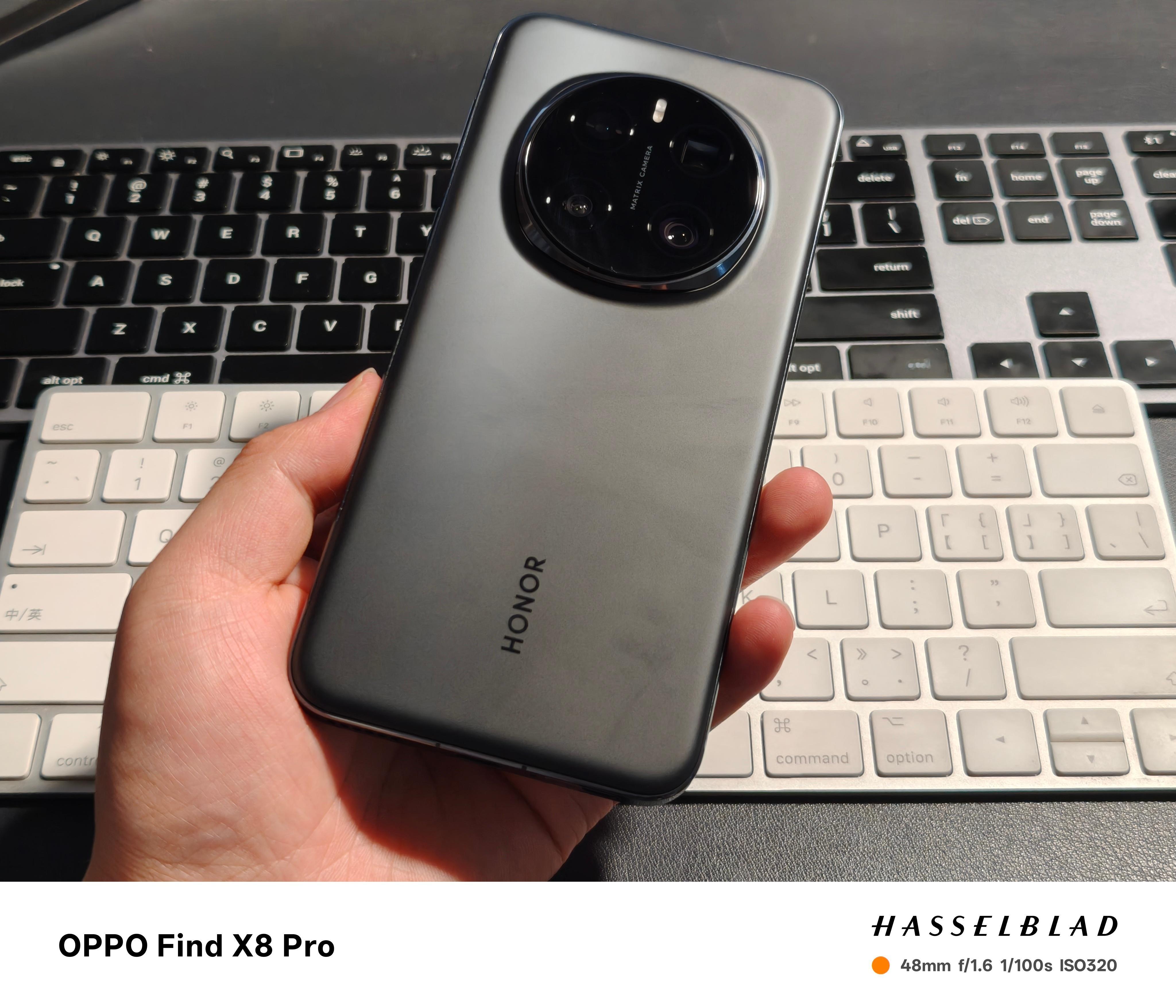 黑荣耀，是黑色的荣耀 Magic7 Pro，质感真好，更沉稳大气一些！最近刚拿到