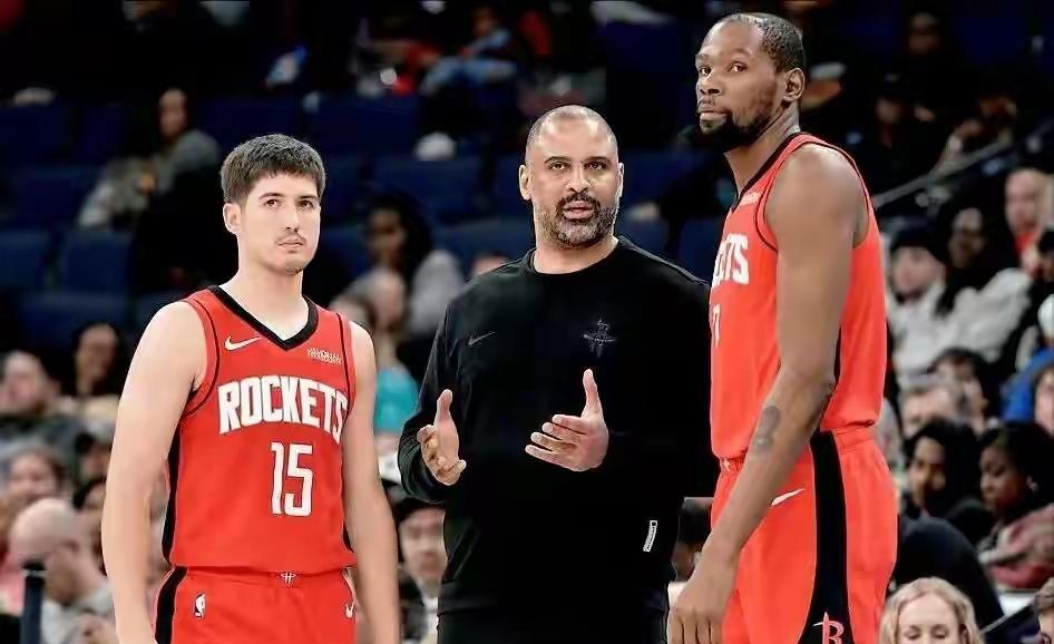 西部最大的赢家是火箭才对
首轮打湖人
相比于其他球队
湖人无疑是最好打的
也许在