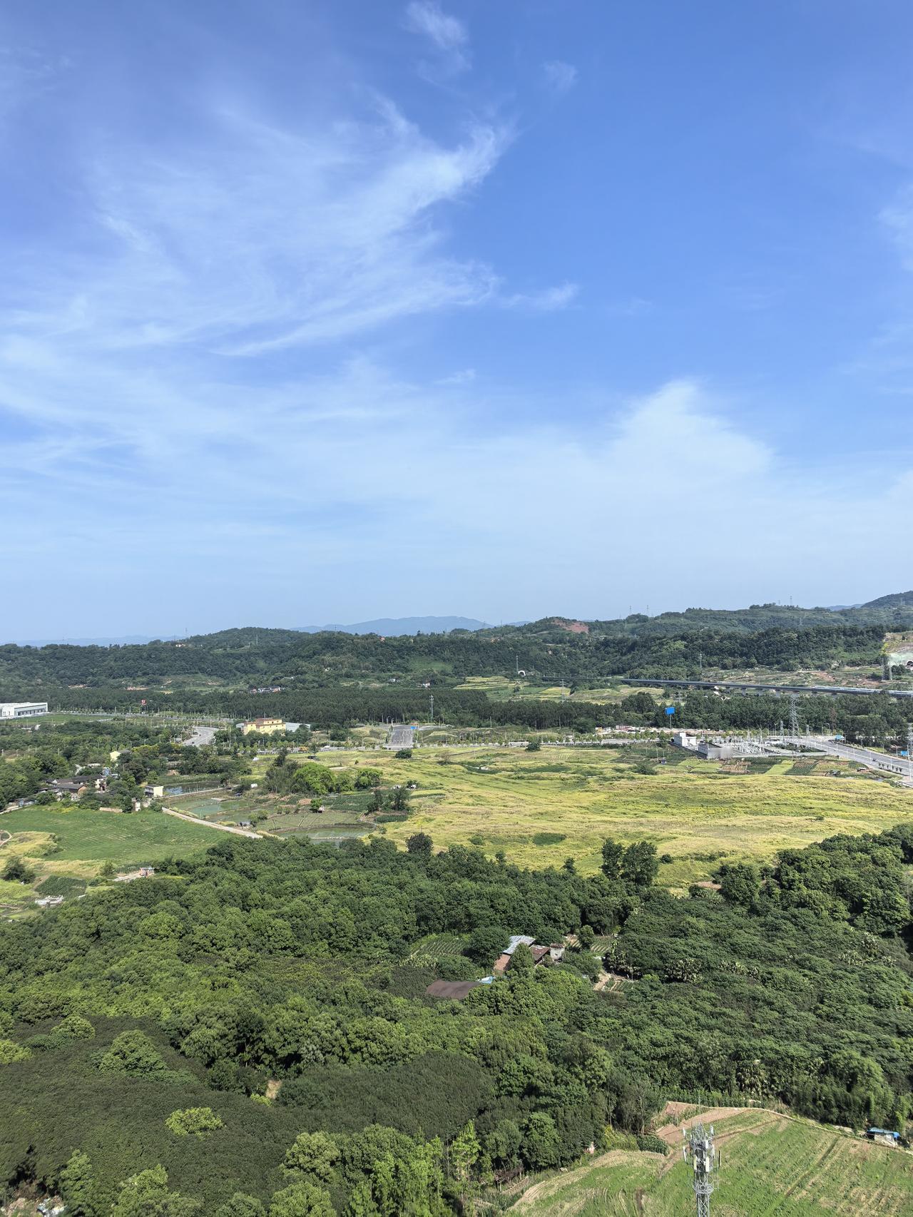 mate60这1200万像素的潜望长焦能不能吊打一些所谓几千万像素的长焦