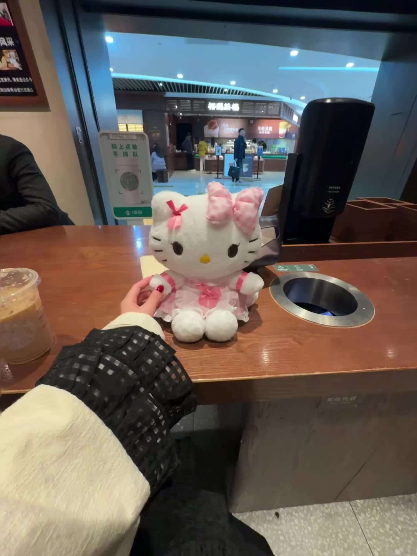 HOLLO KITTY是我最喜欢的