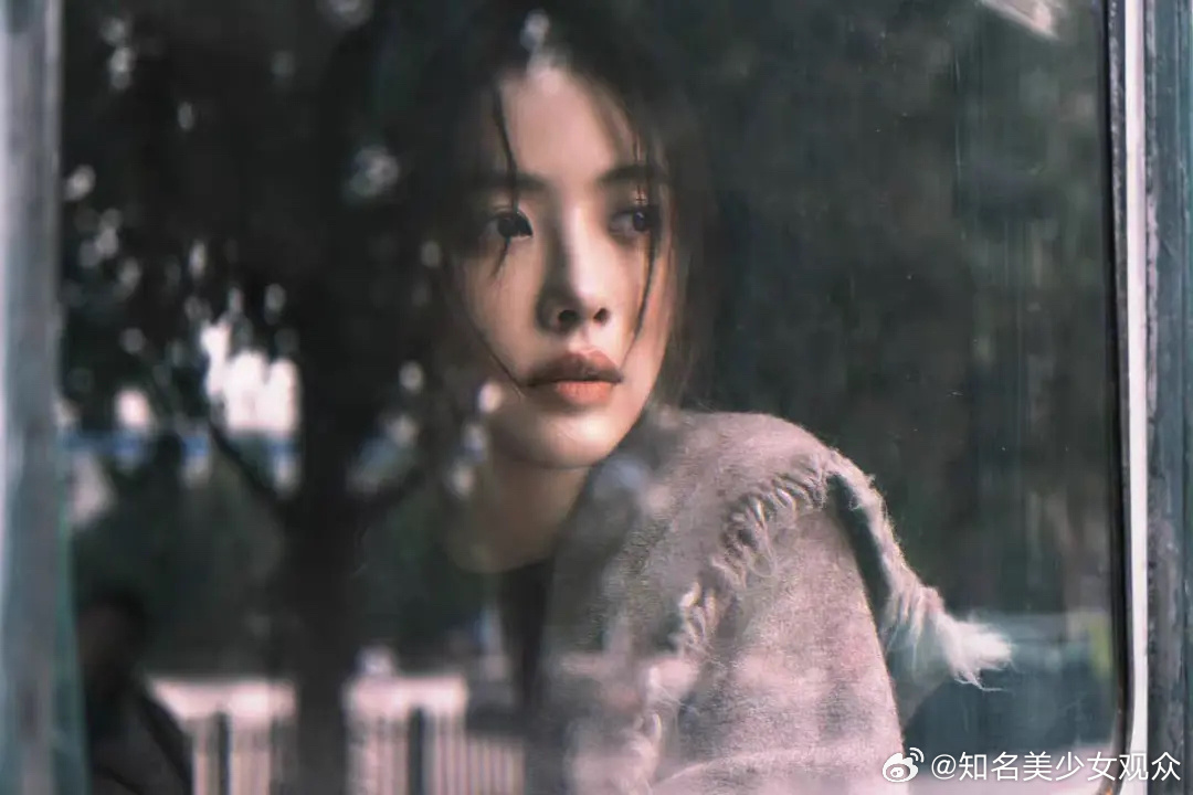 蔡文静也是蛮有故事感的脸。最近有接触什么🫓吗？ ​​​