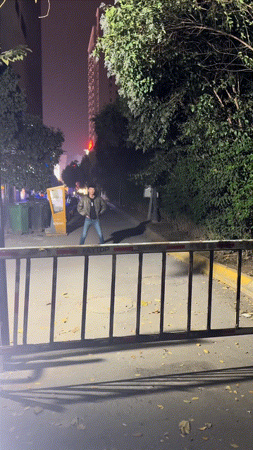 卸载QQ请到正规医院[笑哭][笑哭][笑哭]