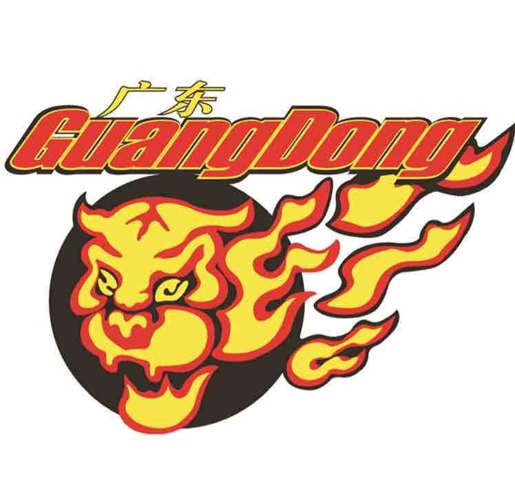 广东宏远篮球俱乐部果然是一个仁义、厚道、家文化浓郁的俱乐部！
如果不是这位山东l