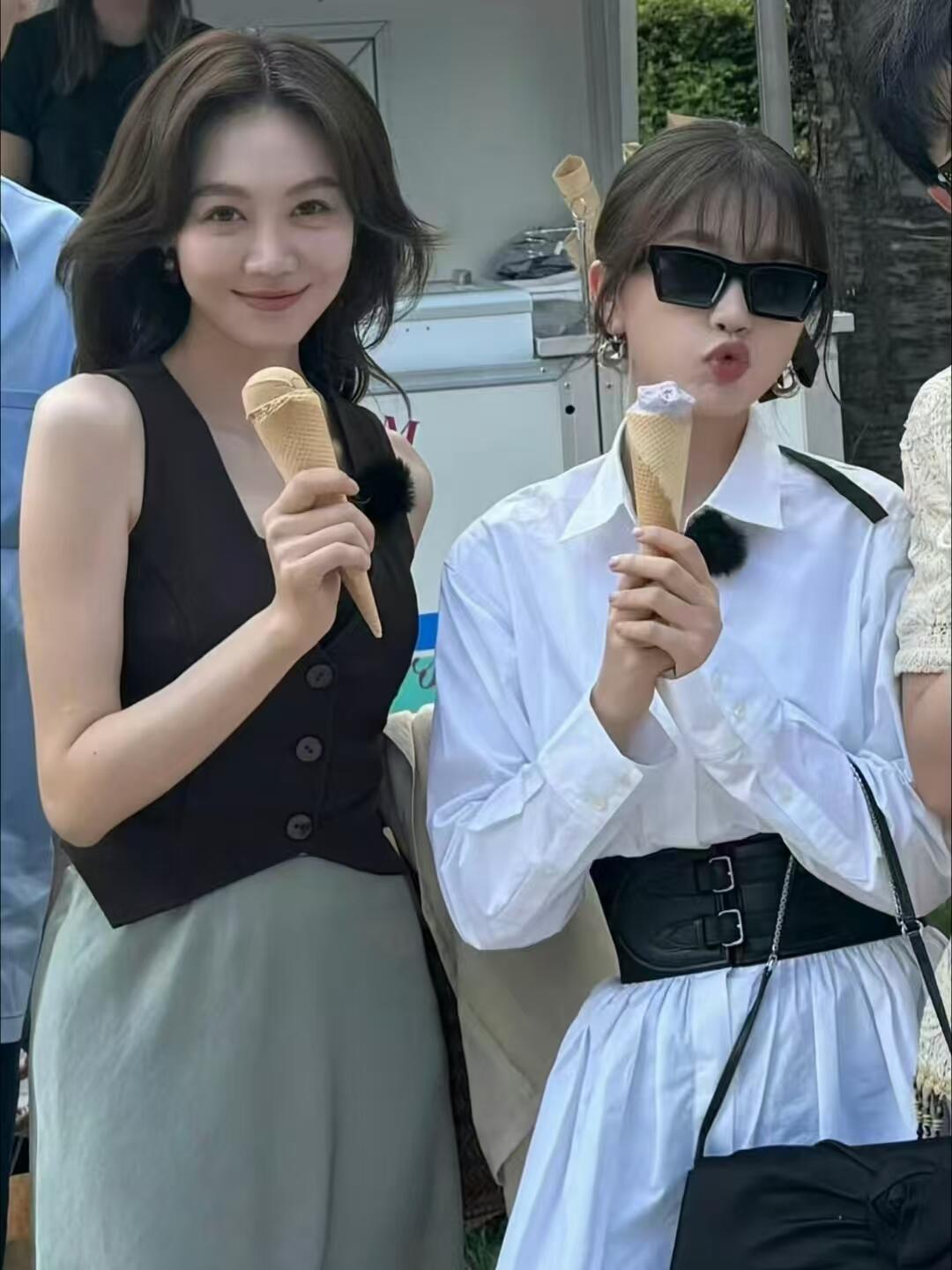 虞书欣和姜妍就是，漂亮小姨和她的作精侄女 