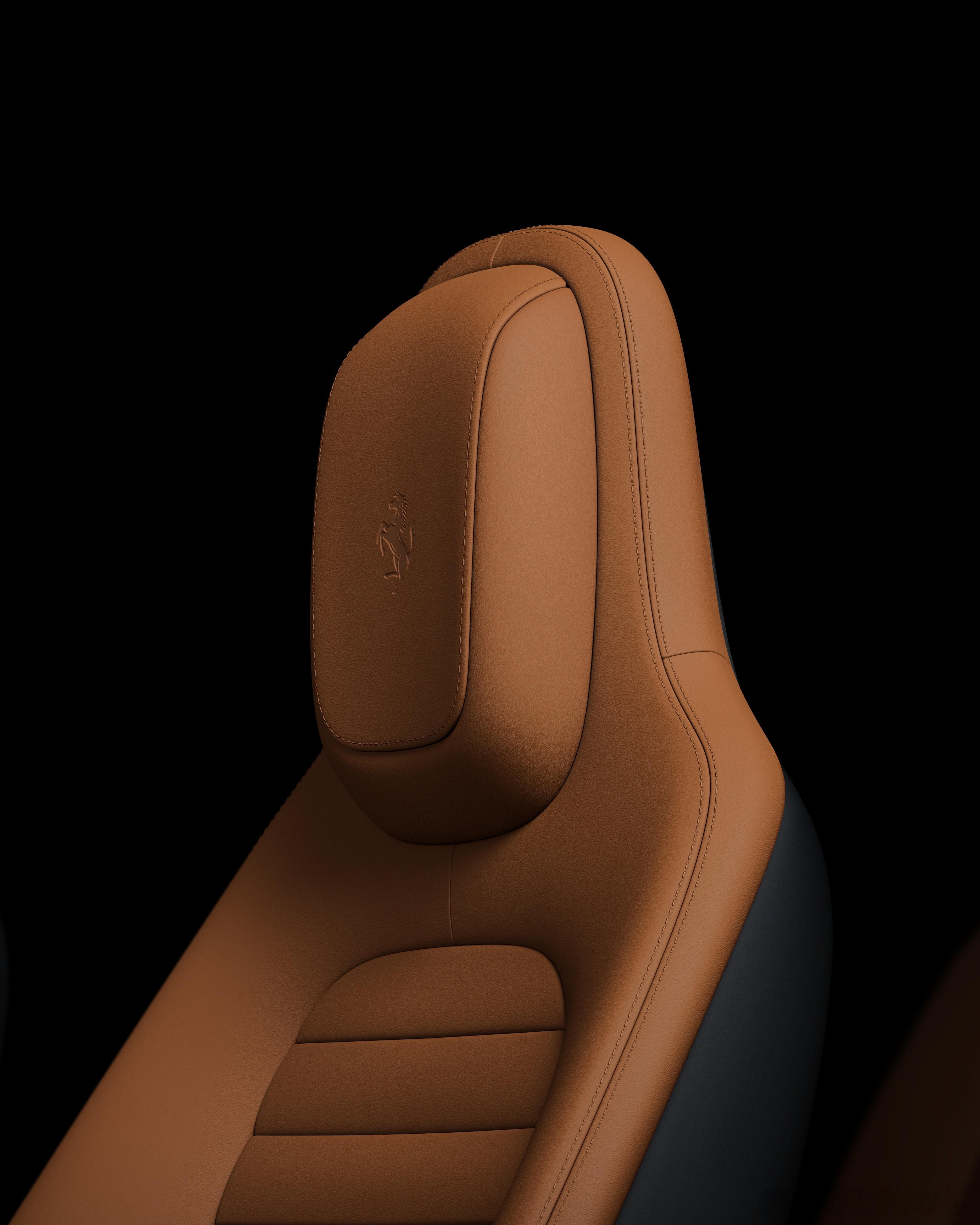 法拉利发布首款纯电车型 Luce 的内饰图片由苹果公司前设计总监乔纳森·艾维参与