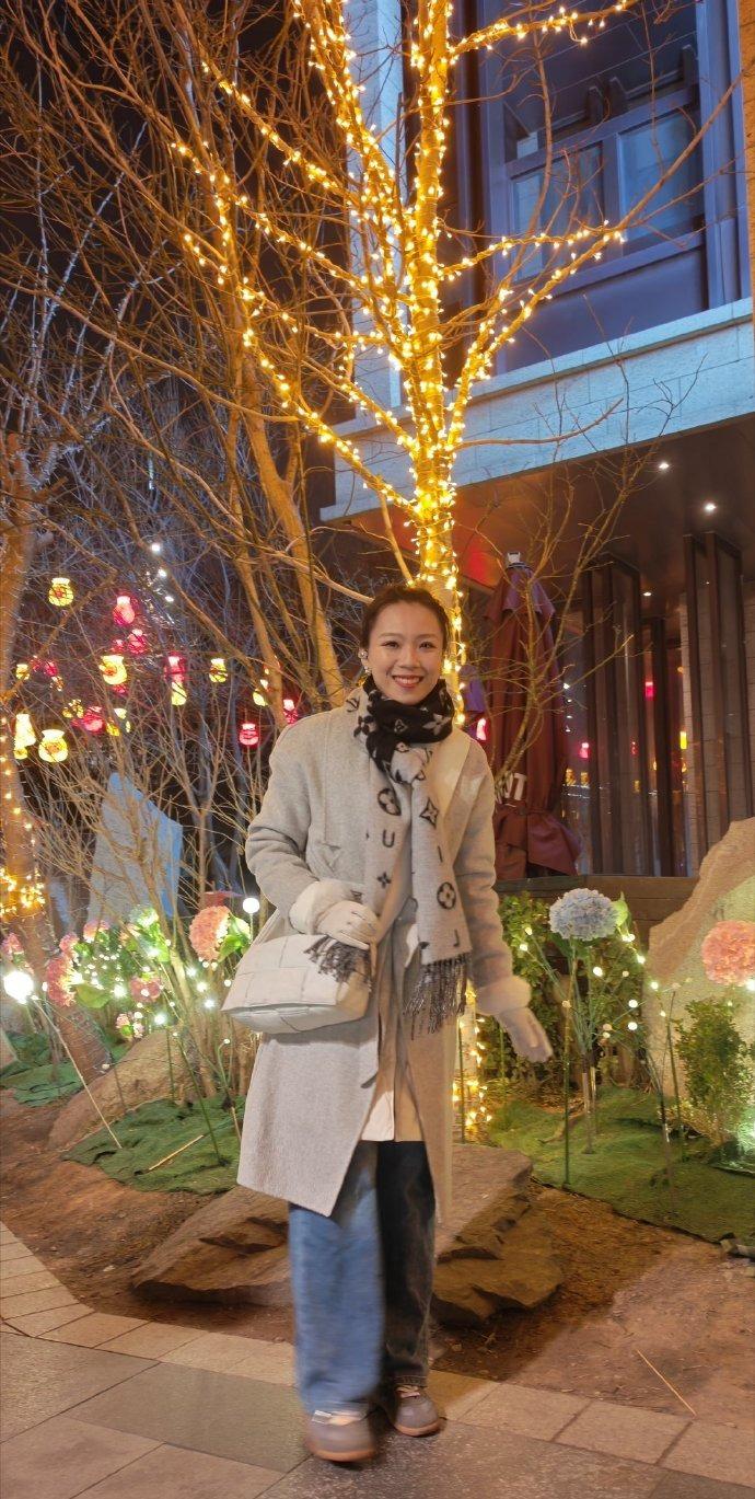 我真牛，一天居然真憋出来两万多字，基本完成任务！开心的晚上来前门逛逛，好久没有晚