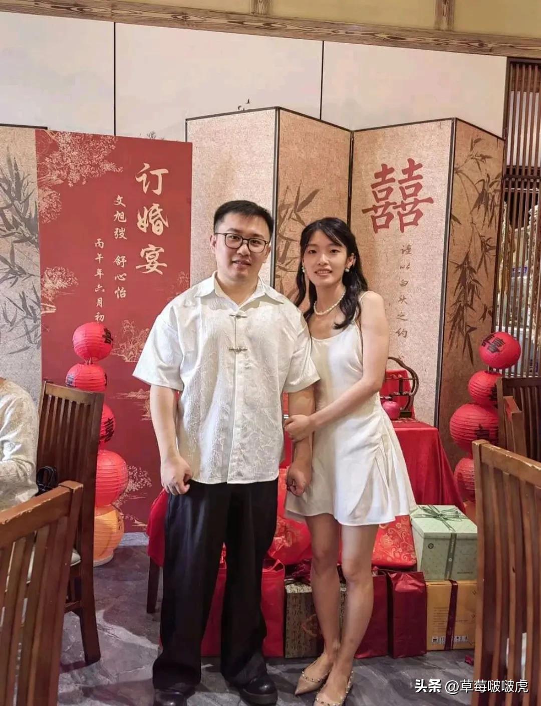 不得不说，娶到一个漂亮的老婆是好事，就怕以后管不住！[捂脸][捂脸][捂脸]