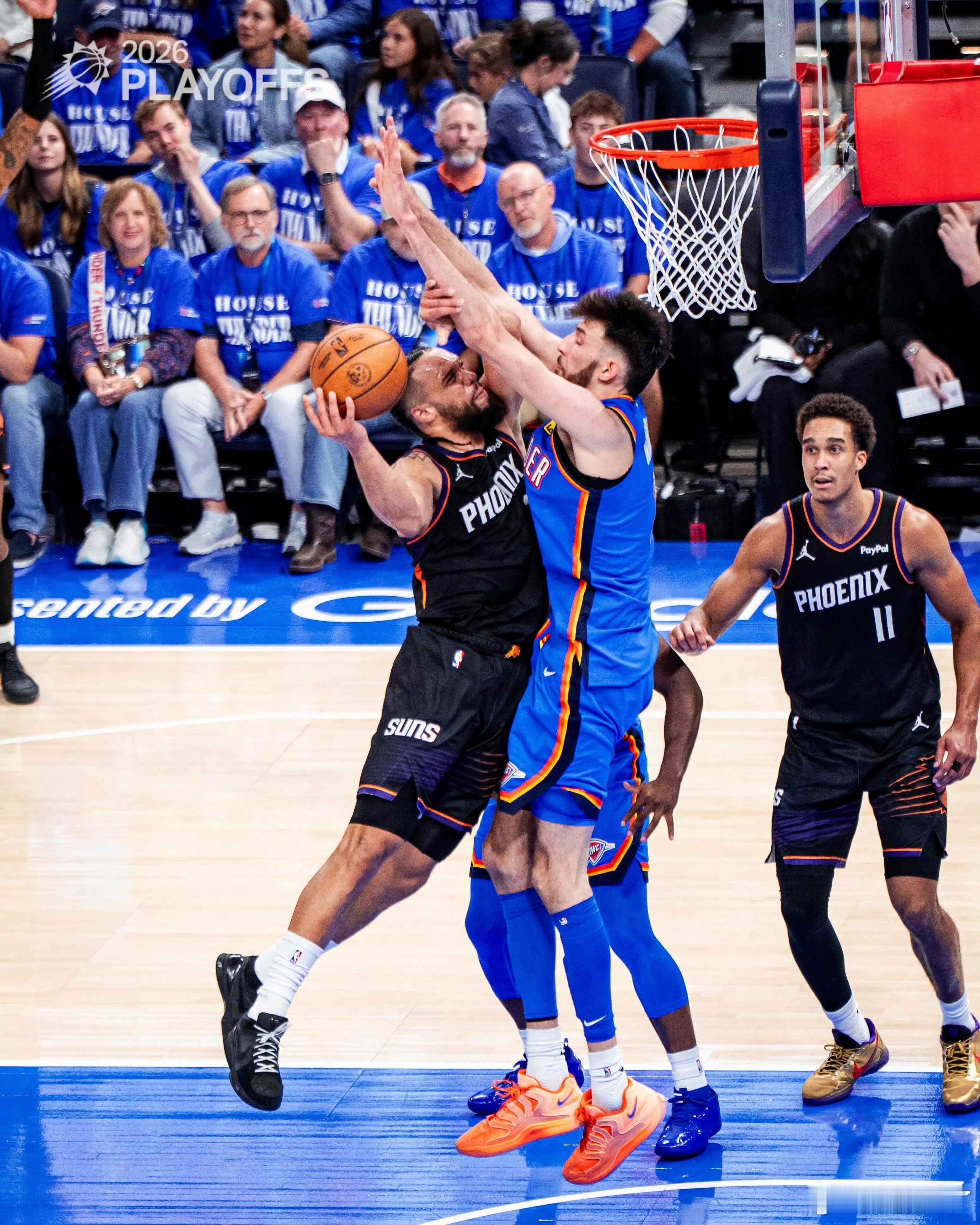 雷霆119-84大胜太阳，大部分1比0领先！雷霆是NBA历史上第二支季后赛首场连