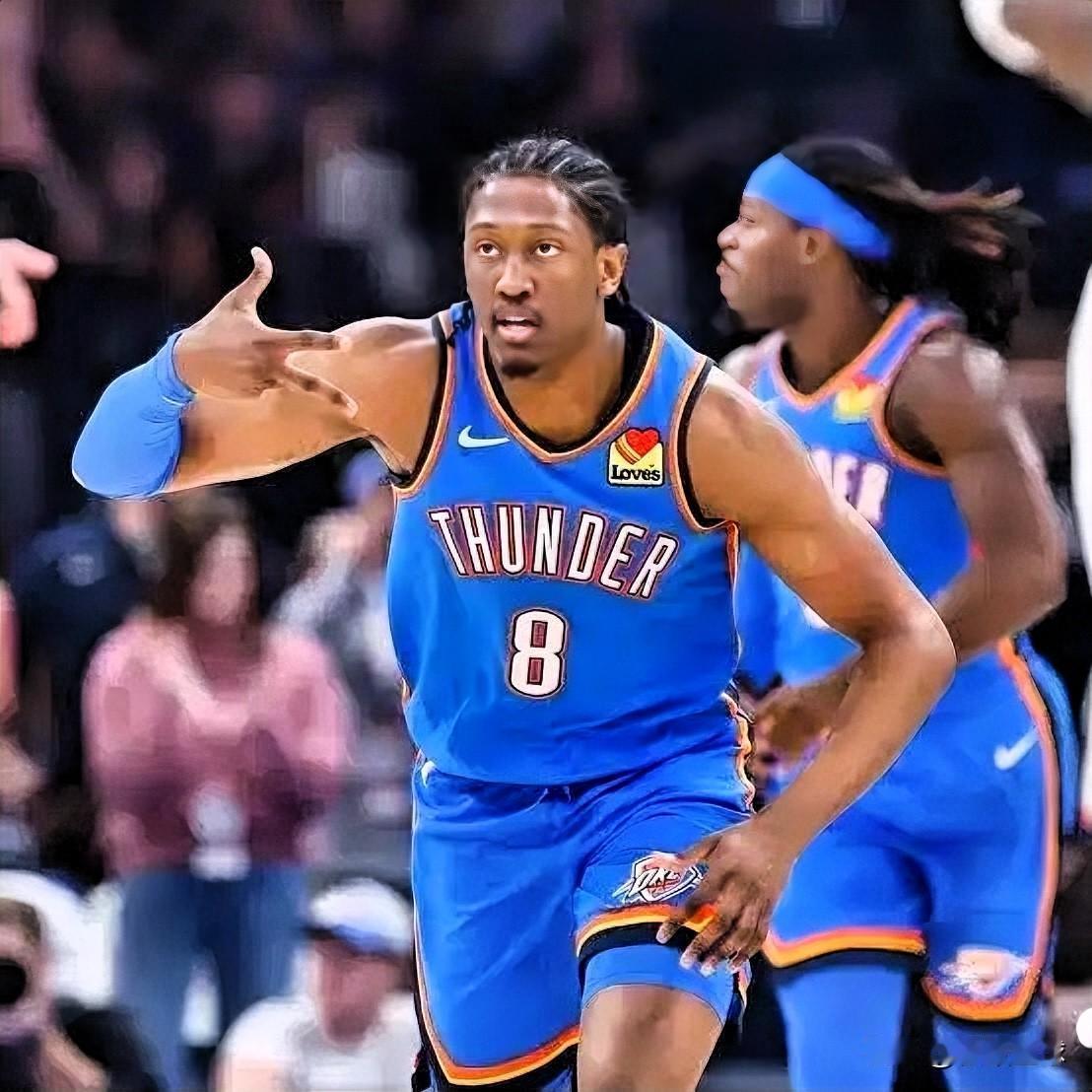 雷霆天降伤病噩耗，二当家杰威腿筋拉伤，太阳绝地翻盘的机会来了！

根据知名记者S