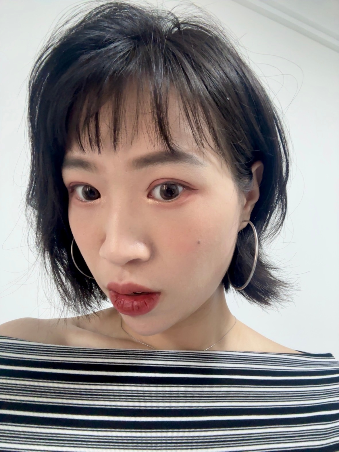 满妈的ootd 短发女人也可以性感和可爱[挖鼻] ​​​