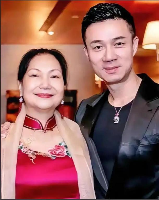 S妈真的很会疼女婿，许雅均这边刚出事，S妈就发声了，称麦可不是这样的人，有人想黑