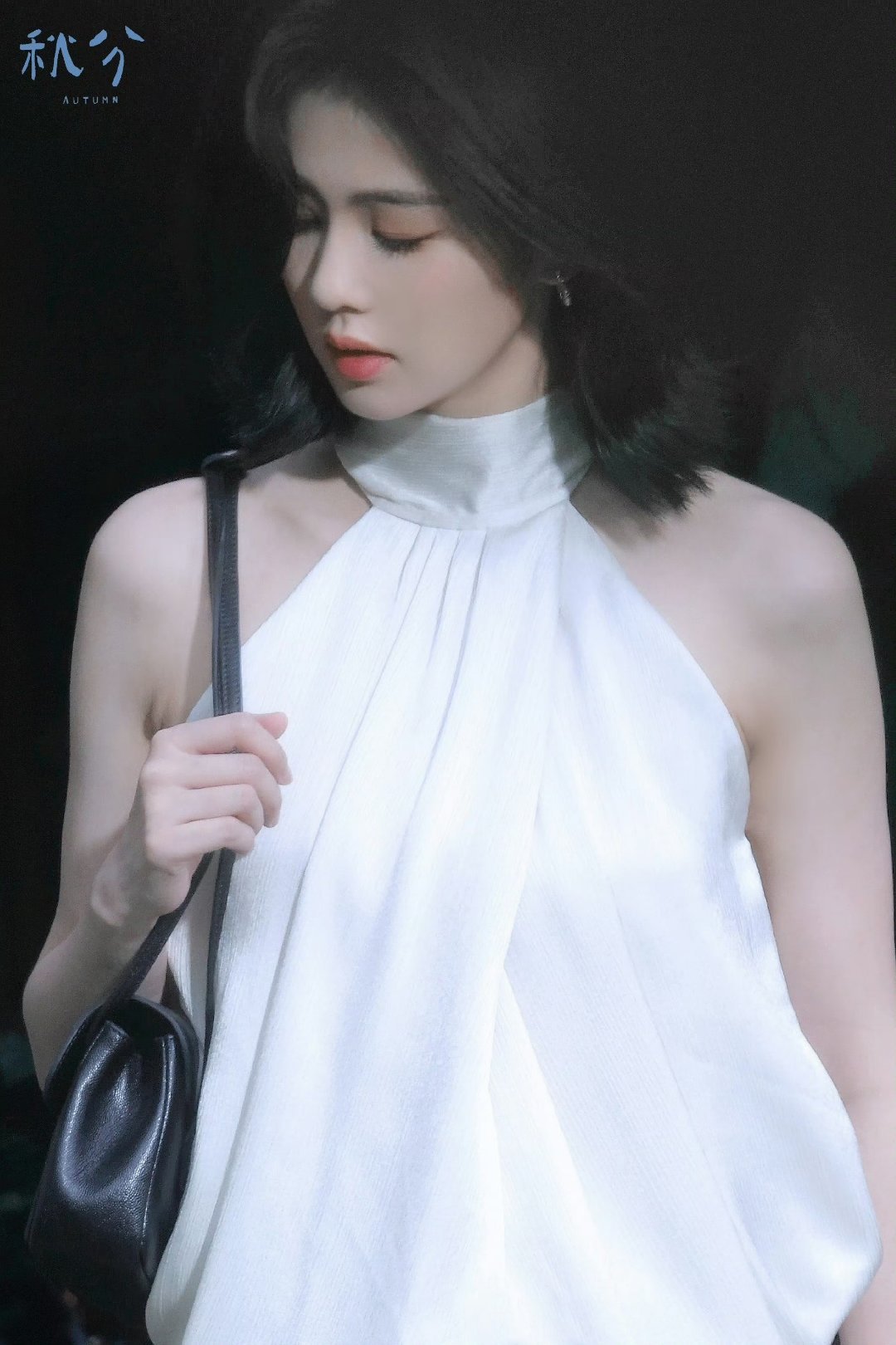 白鹿[超话] [舔屏]白鹿掌管挂脖的神 [舔屏]白鹿王韵娜 权威 实在是太权威 