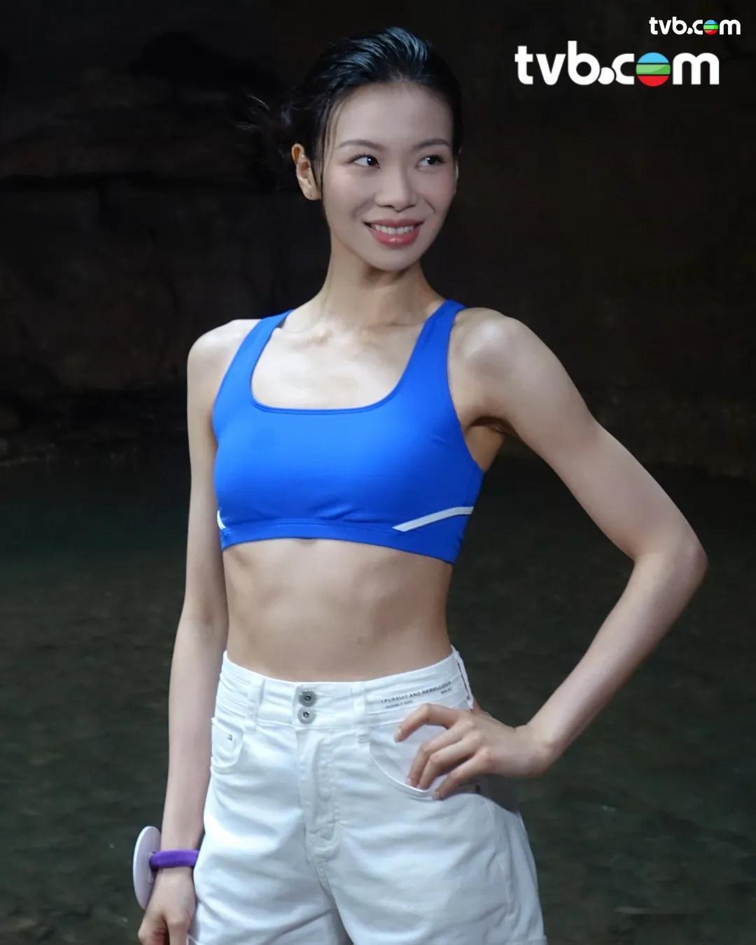 香港小姐2026｜12 位佳麗仙人洞影寫真 洞頂狂滴水猶如落大雨.《2026香港