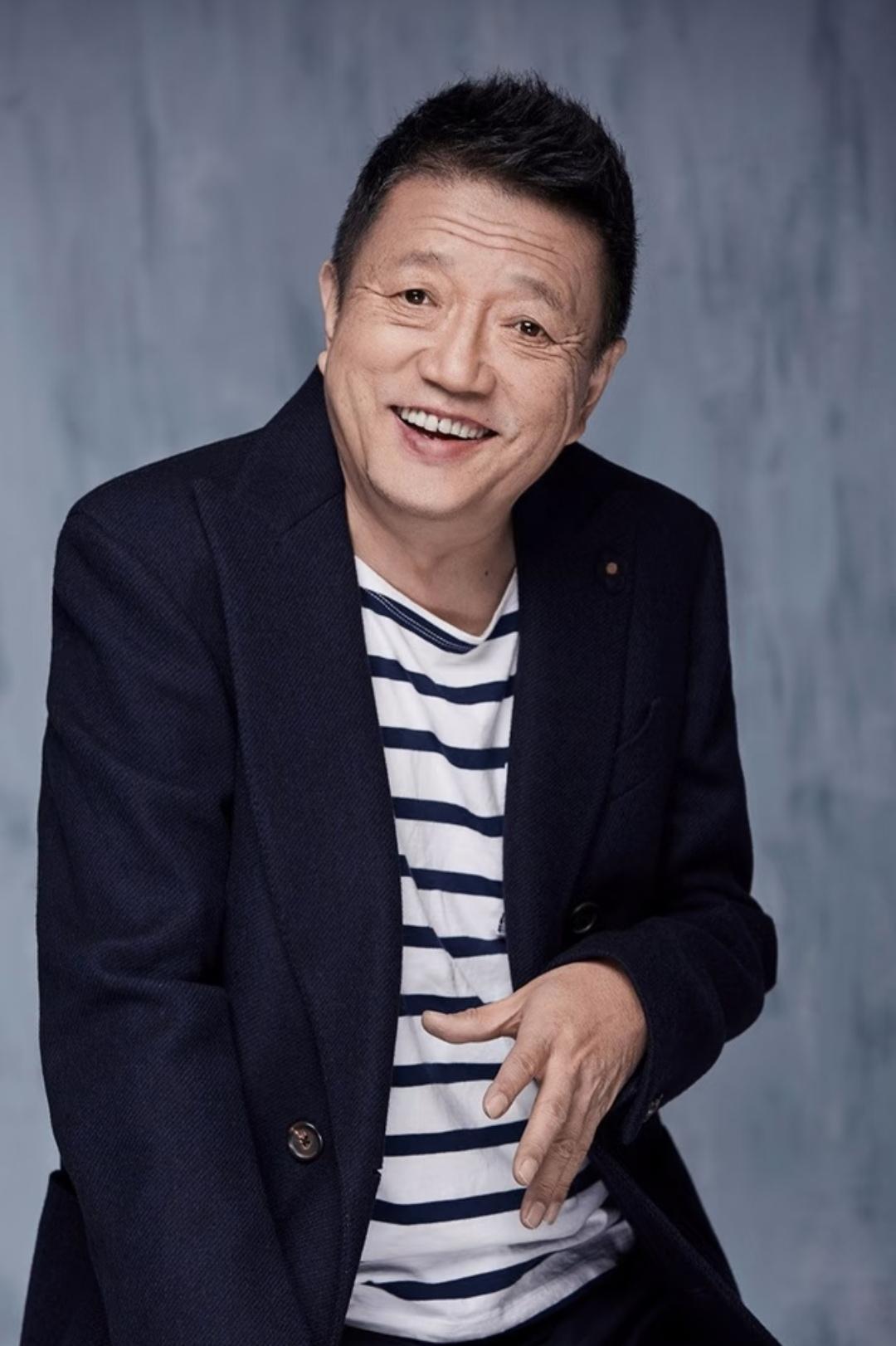 演员秦焰去世了，
看到他的死因，我破防了，
他不是死于意外，而是死于我们谁也逃不