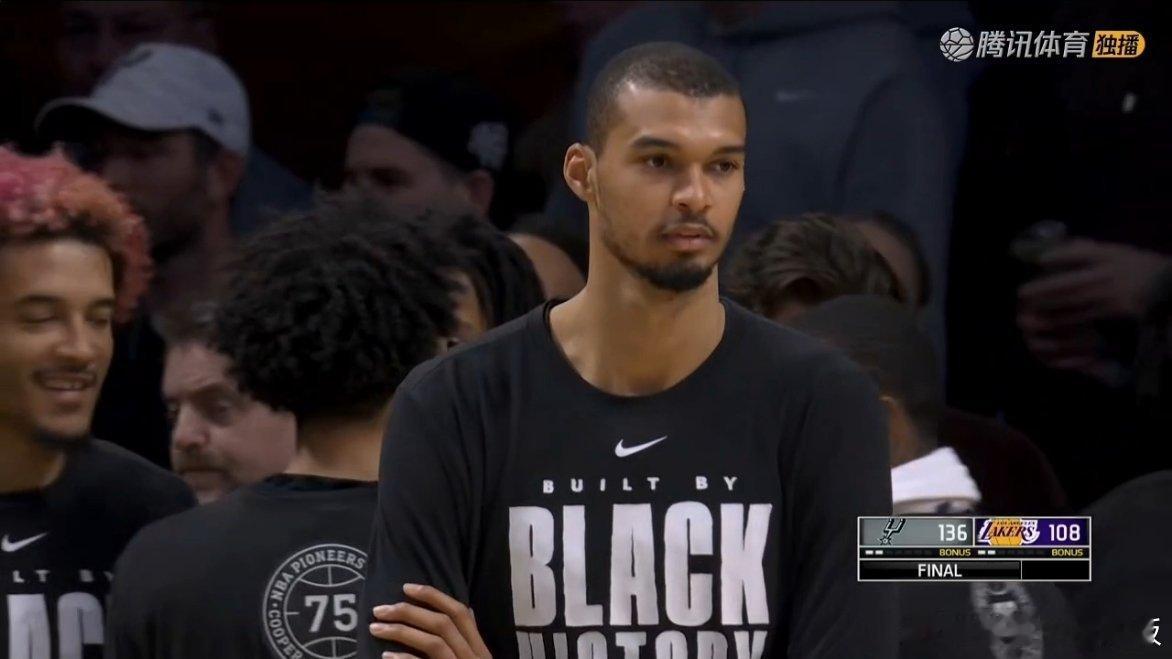 湖人108-136不敌马刺，下一场后天打独行侠文班亚马40分12板，肯纳德14分