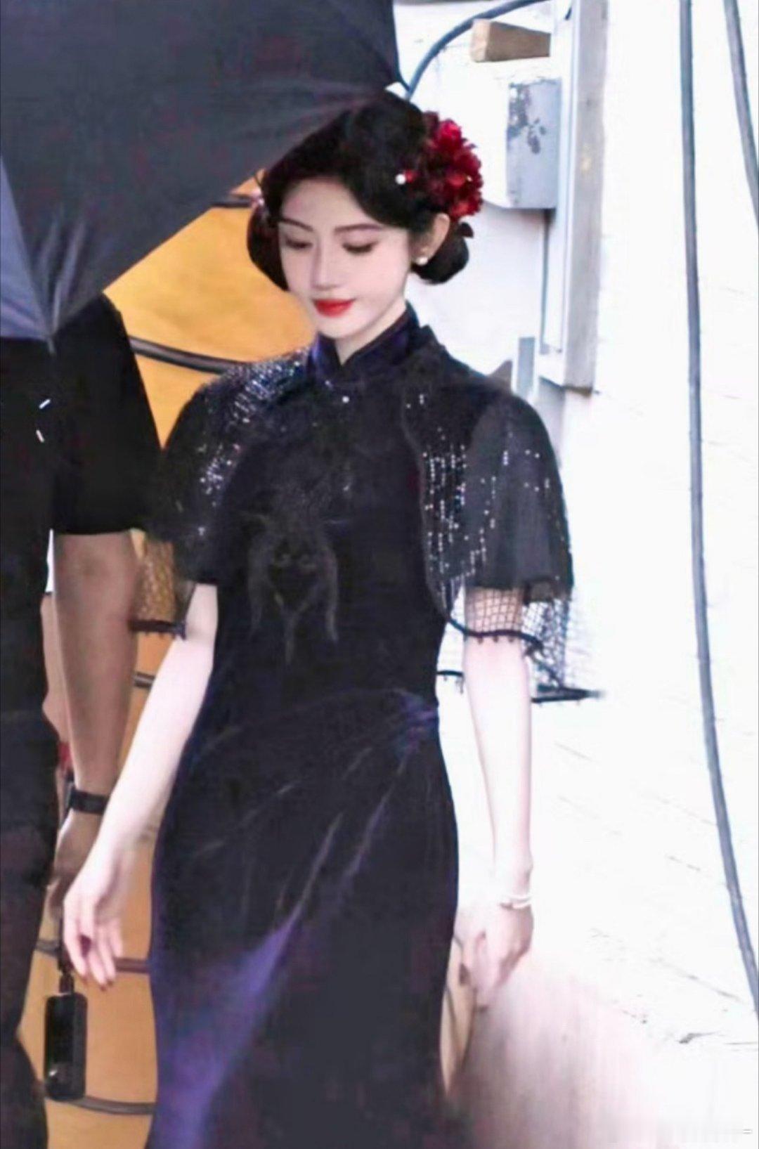鞠婧祎 jjy鞠婧祎阿黛 jjy鞠婧祎露芜衣 "你是被光偏爱的,你的名字燃起我永