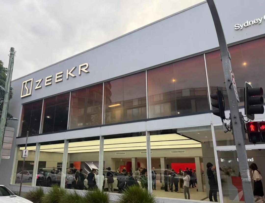 极氪8X信息遭提前泄露，新车上市节奏被打乱！
2月3日极氪官方声明，近期极氪8X