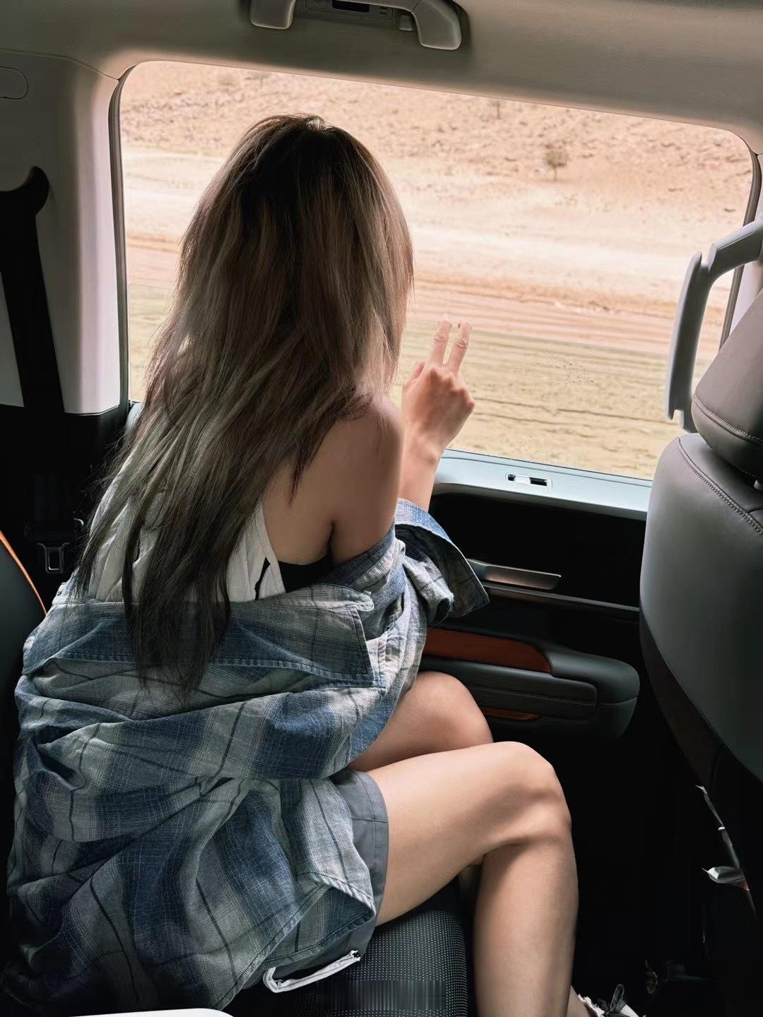 未完成是这个世界上最浪漫的事，只有在奔赴山顶的时候，你才渴望日出 