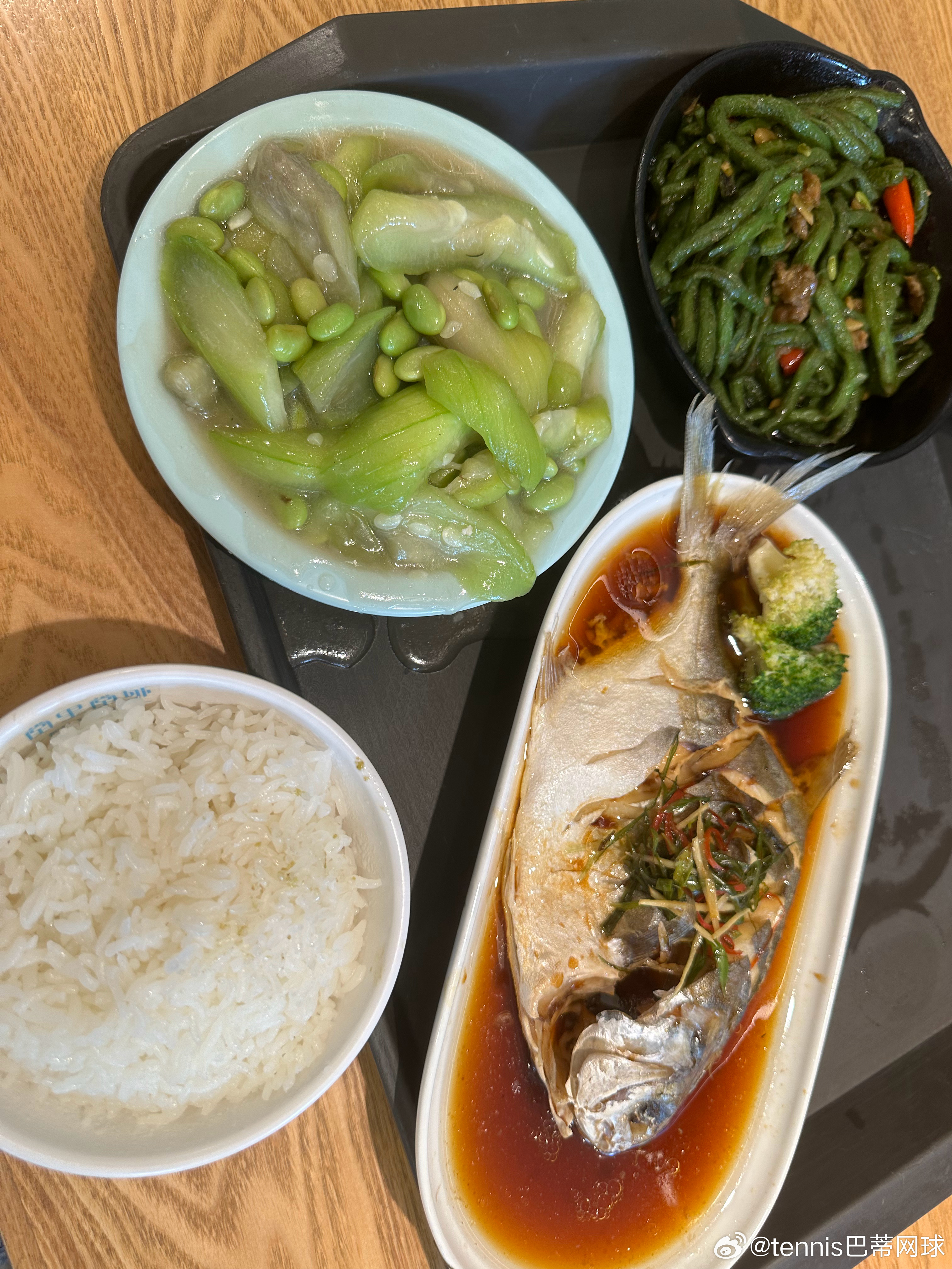 丝滑午餐清炒丝瓜是亮点