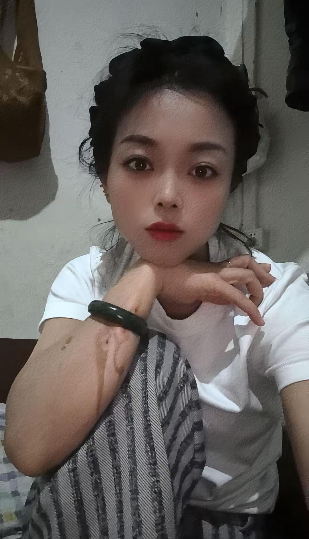 活发自然不一样 开心就笑 累就歇  图的就是一份安稳 平安健康才是最大的福气@抖