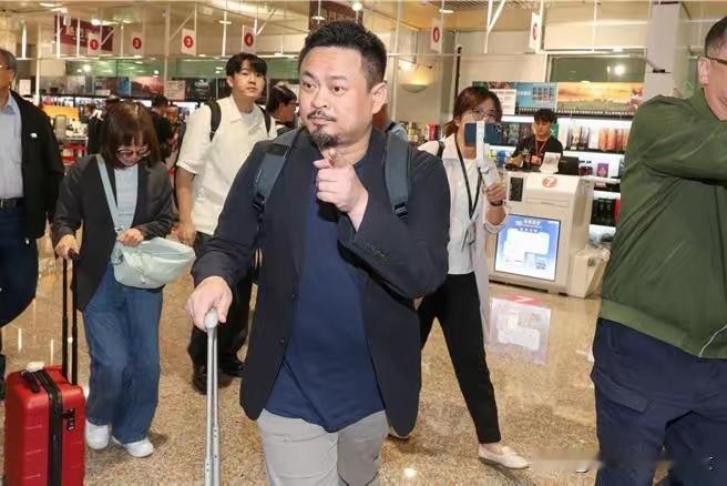 彻底破功！洪申翰一抵台就开始狂吹“对等尊严”，3个实锤当场揭穿绿营闹剧！

9月