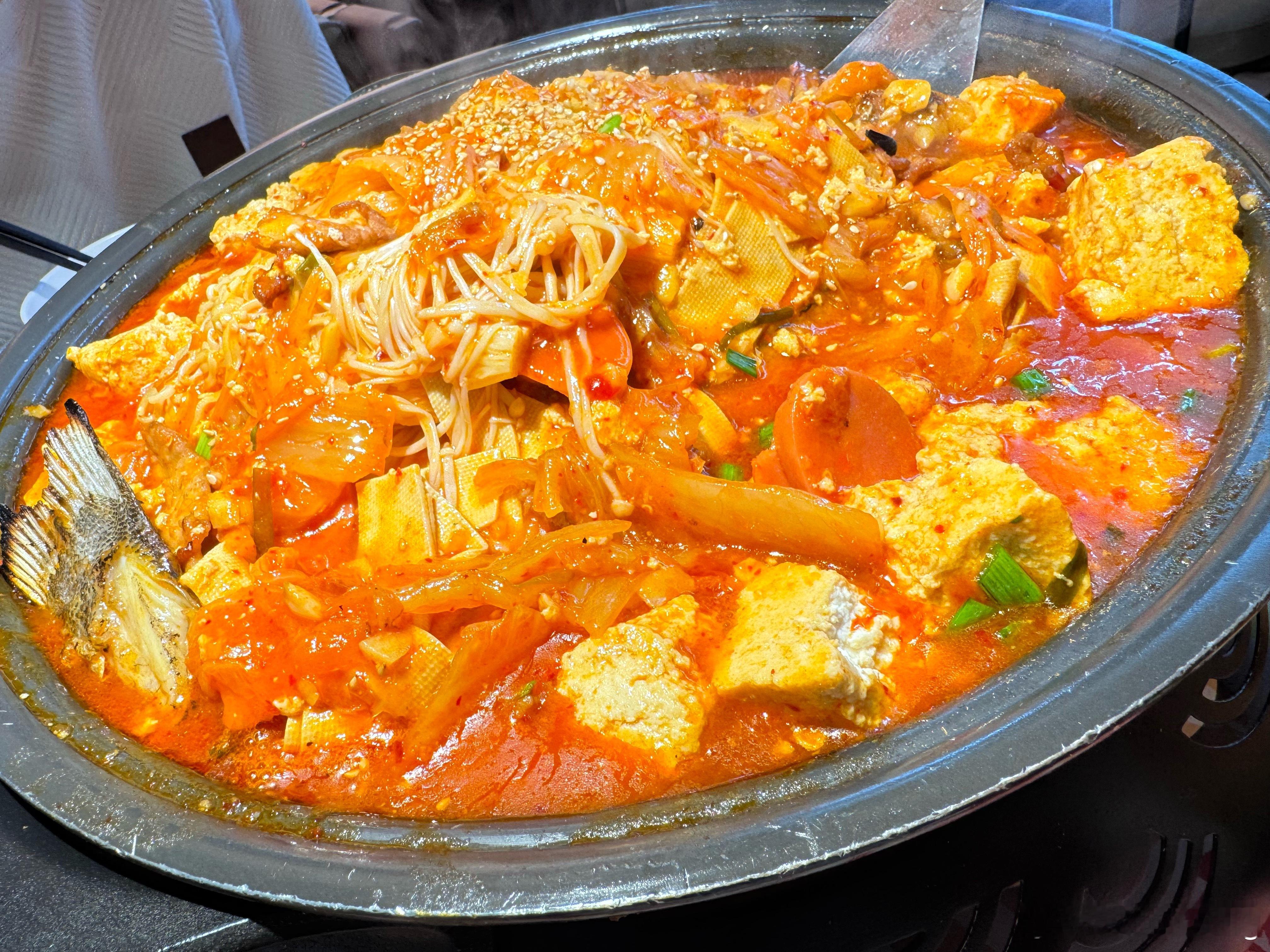 日常[超话] 嗝～[干饭人] 吃吃减减又吃吃  真是有意思🤟🏻 ​​​